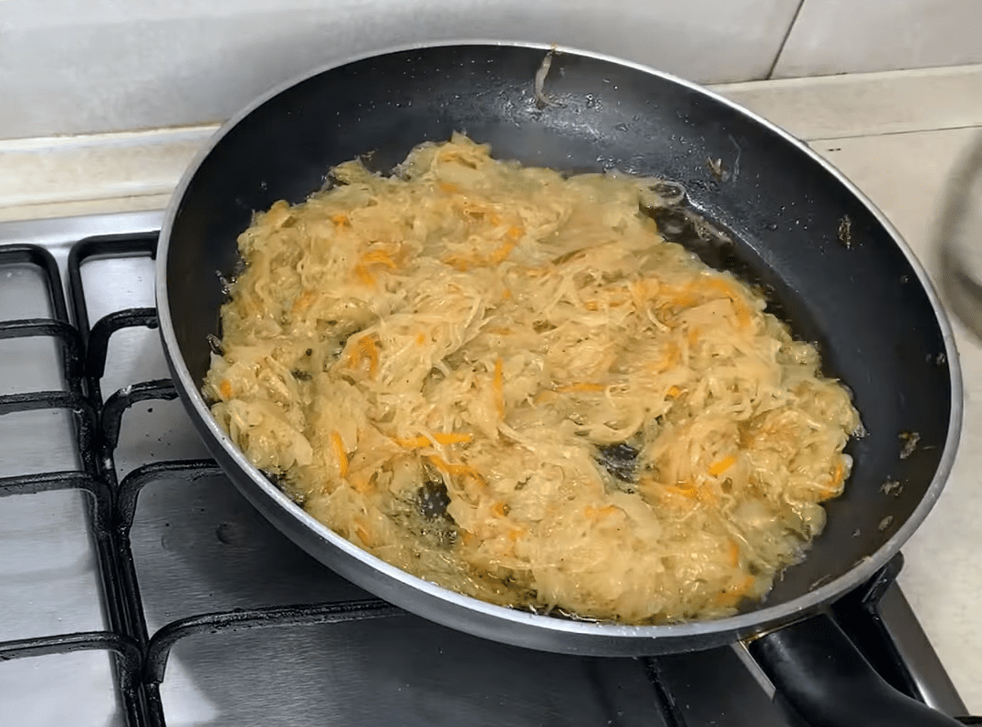 Рецепт приготування вареників с квашеною капустою
