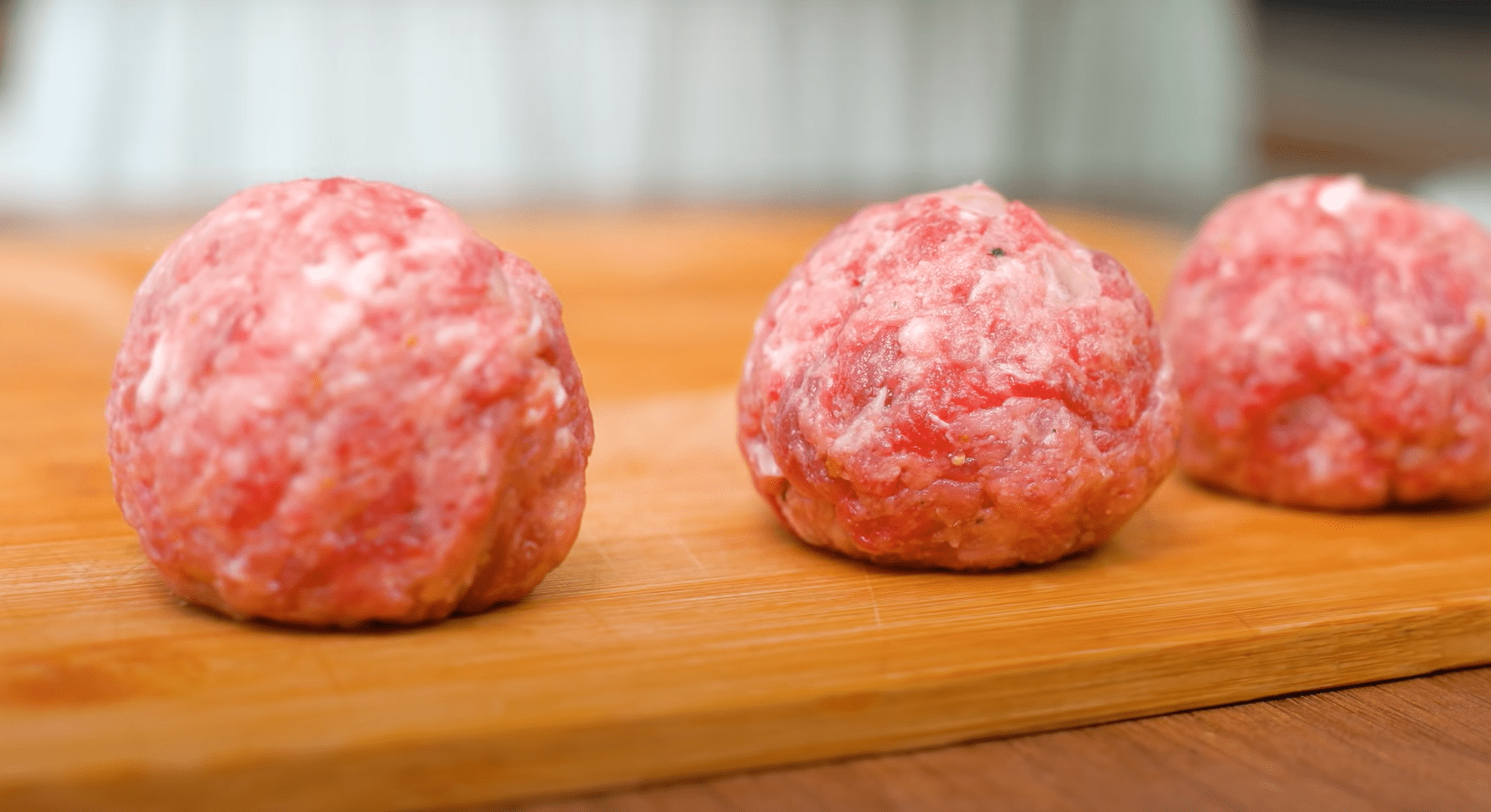 Рецепт приготування фрикадельок у вершковому соусі. Фото АліниFooDee