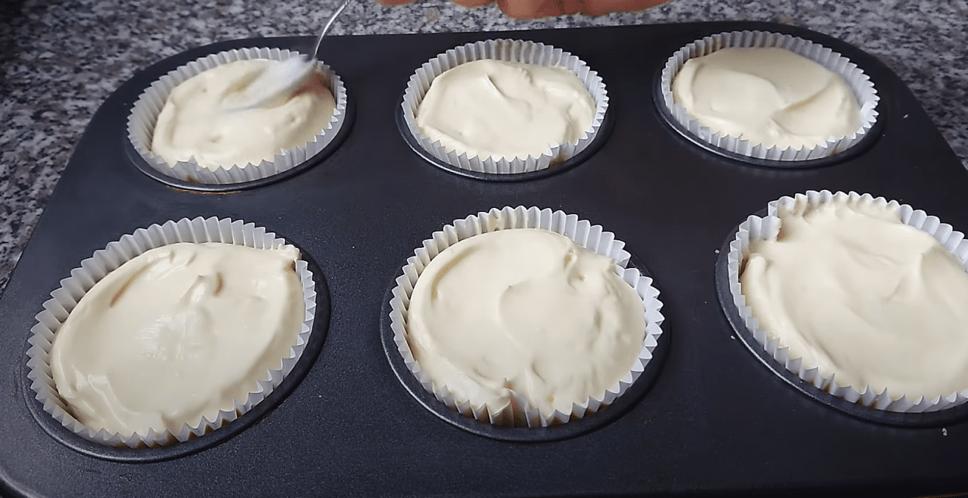 Рецепт приготування мінічизкейків з кисломолочного сиру