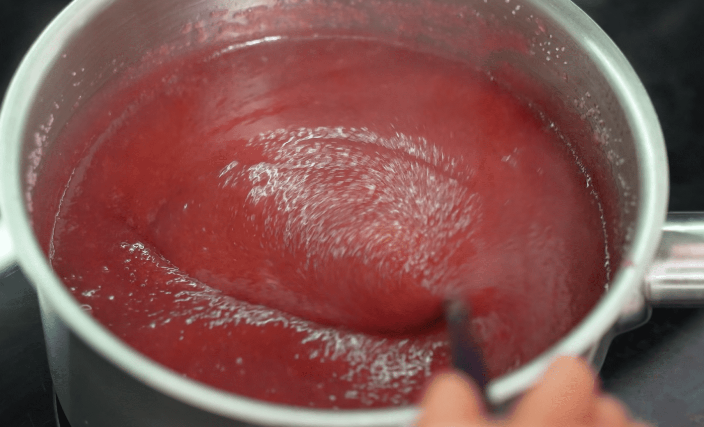 Рецепт приготування солодкого мусу з манки та соку/фото Аліни FooDee