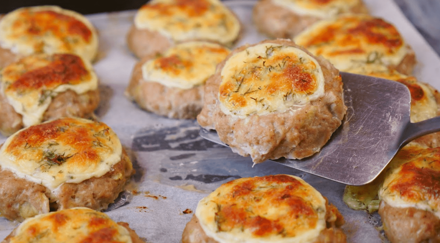 Рецепт приготування котлет зі смачною начинкою