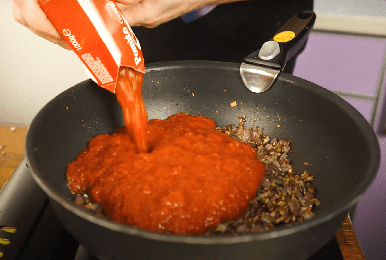 Рецепт приготування домашньої піци Кальцоне