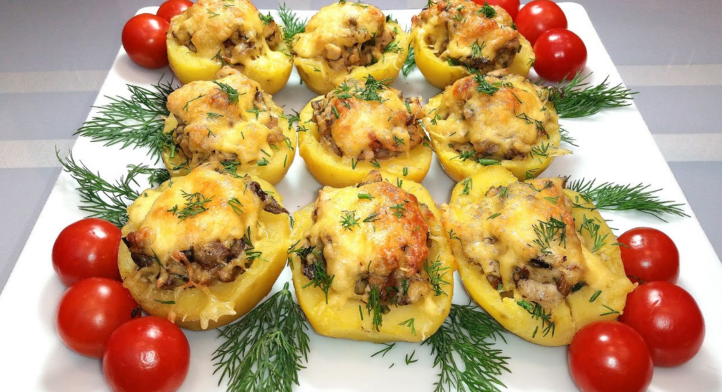 Страва не тільки для свята, а й на кожен день: картопляні “човники” з печерицями, що смакують абсолютно усім 