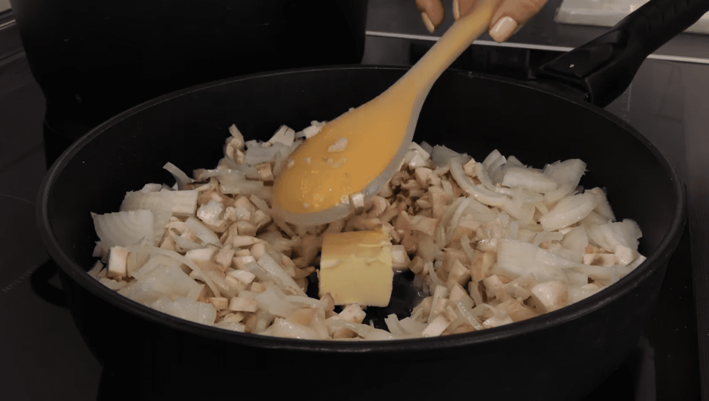 Рецепт приготування картопляних човників з грибами