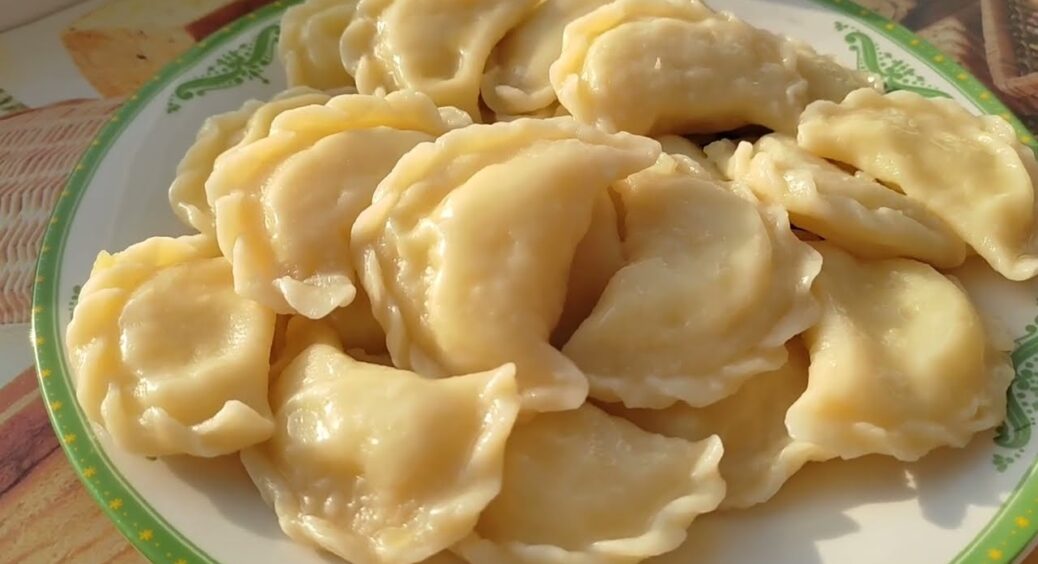 Такі вареники точно не злипнуться і не розваляться – перевірено: рецепт найкращого заварного тіста 