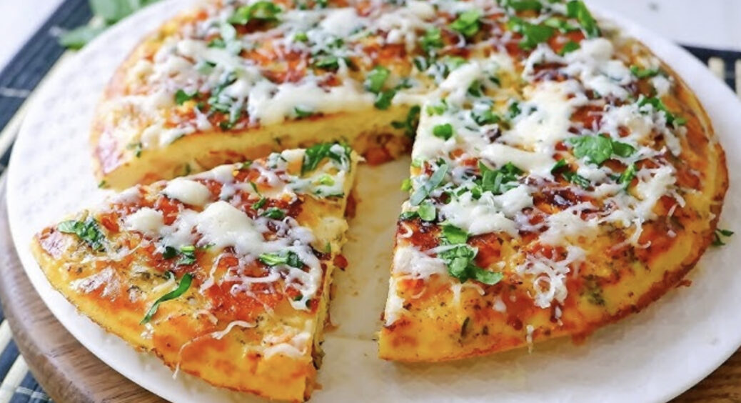 Найкорисніший метод приготування яєць: рецепт неймовірного запеченого омлету з овочами – не відірватися 