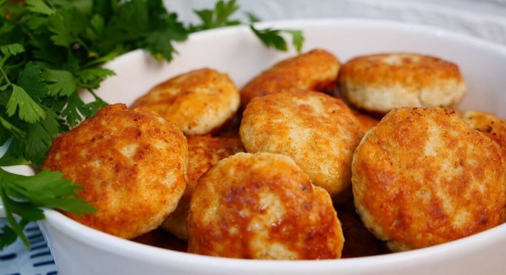Розповідаю, як ще приготувати котлети: спробувала в подруги і мені дуже сподобалося – до будь-якого гарніру 