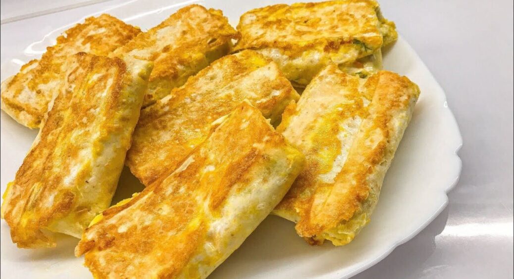 Ідея для ситного та швидкого сніданку: беремо лаваш, робимо одну з простих начинок і все готово. Так смачно 