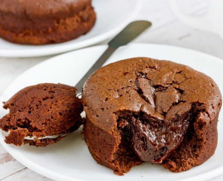 Рецепт тістечка шоколадний фондан: ніжність, що вражає