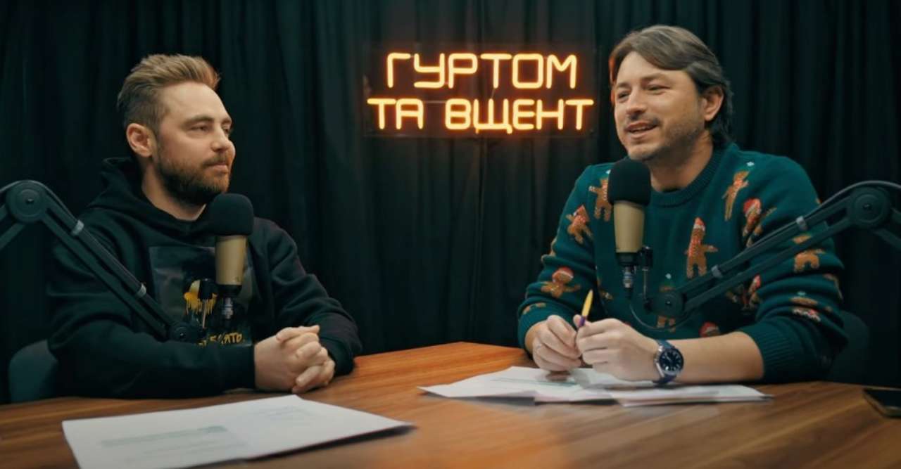 Комік Антон Тимошенко в розмові з Сергієм Притулою потролив зірок-втікачів