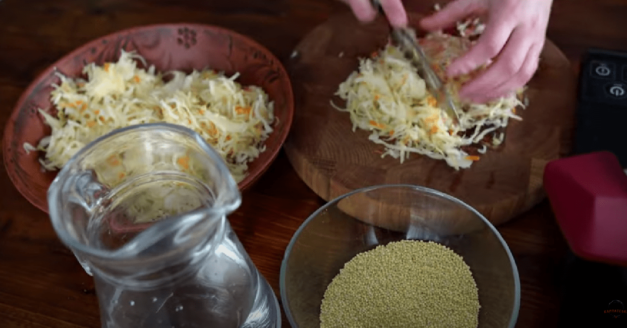 Засипана капуста зі шкварками: стародавній подільський рецепт
