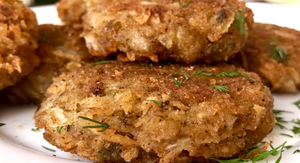 Бюджетний рецепт без грама м’яса: пісні котлети з капусти, які просто готуються та чудово смакують 