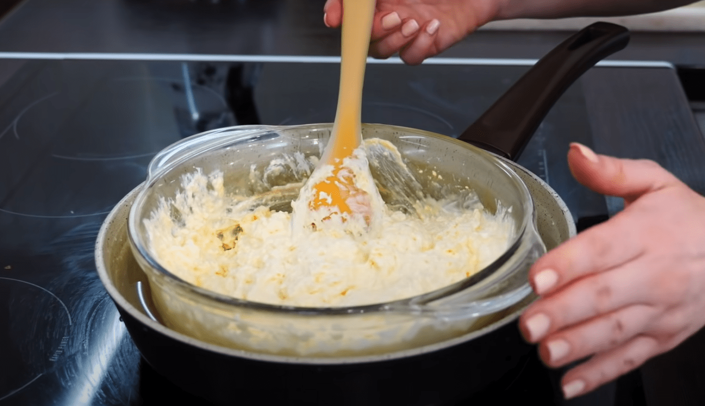 Рецепт приготування домашнього плавленого сиру