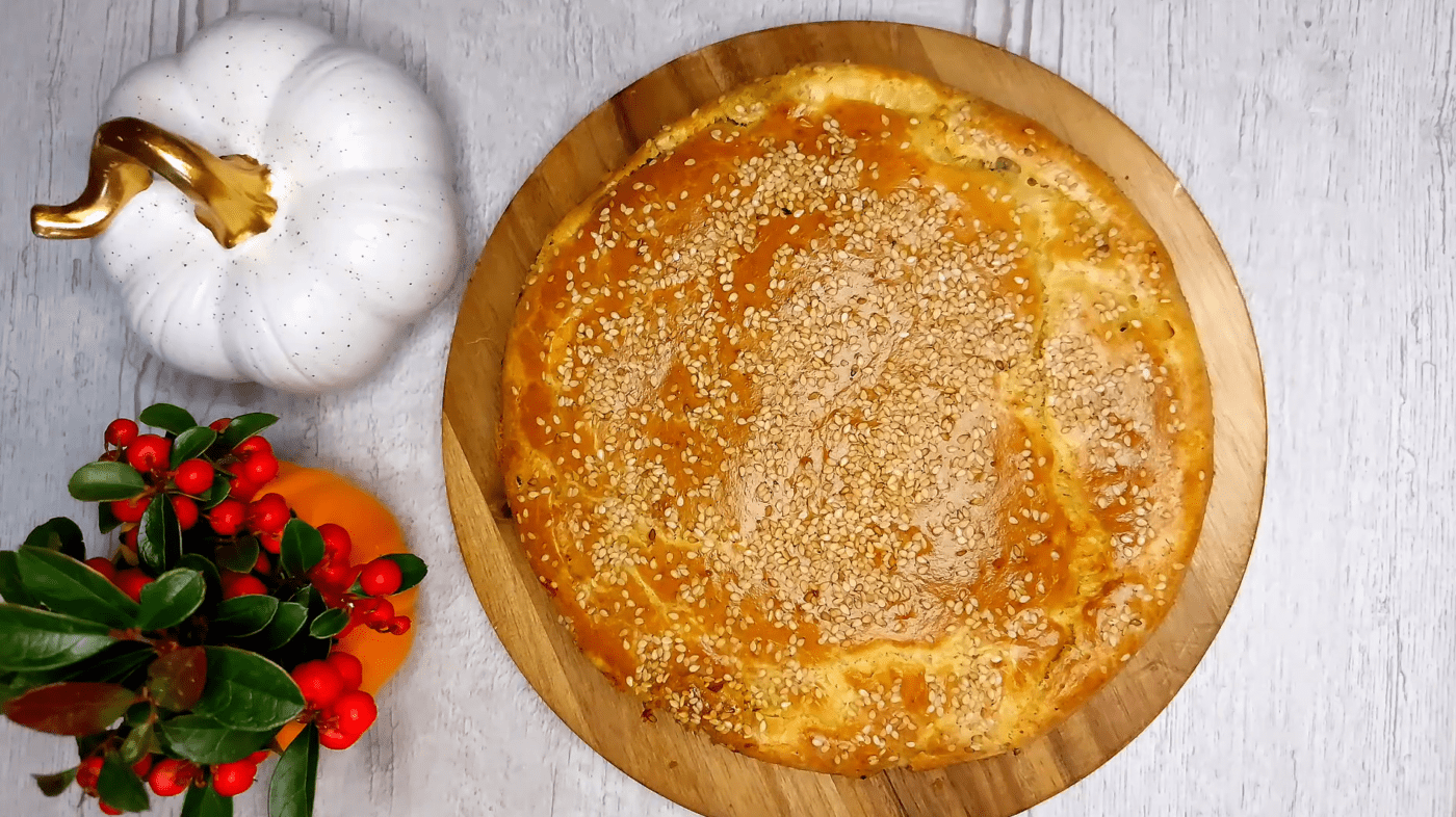Рецепт приготування заливного пирога з лососем та сиром