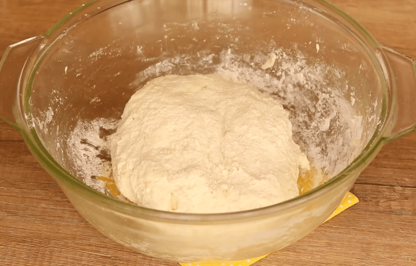 Простий рецепт приготування сирників у духовці