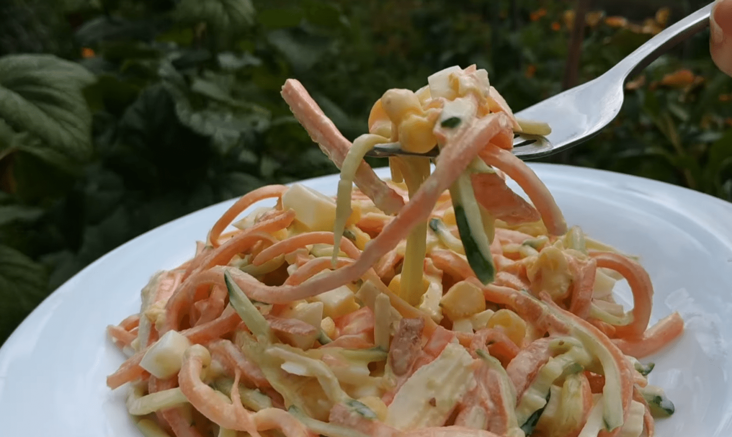 Рецепт салату з крабовими паличками та морквою по-корейськи