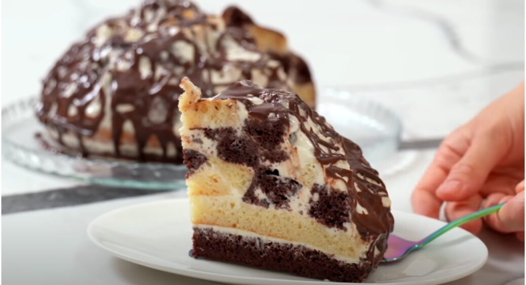 Популярний торт “Кучерявий хлопчик”: смачний та простий. Зробити легко лише за 30 хвилин навіть без міксера 