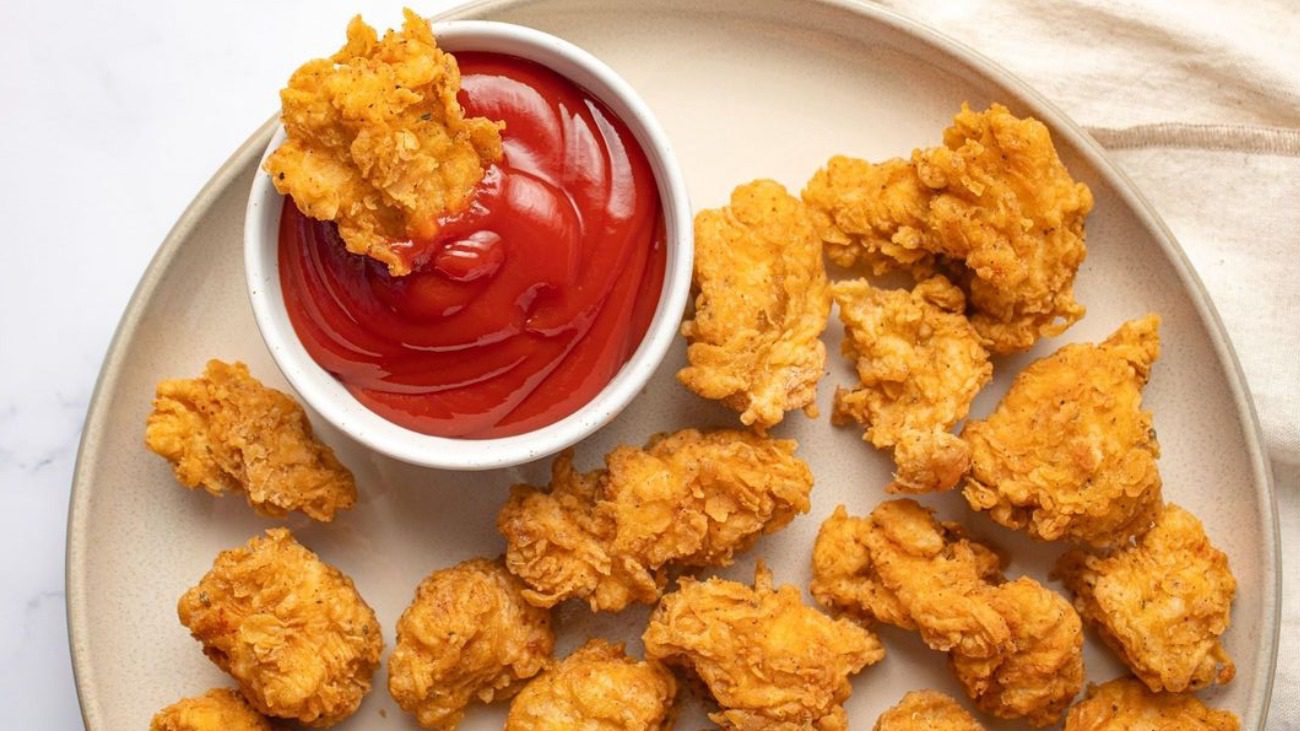 Секрет приготування хрустких курячих нагетсів із барбекю соусом