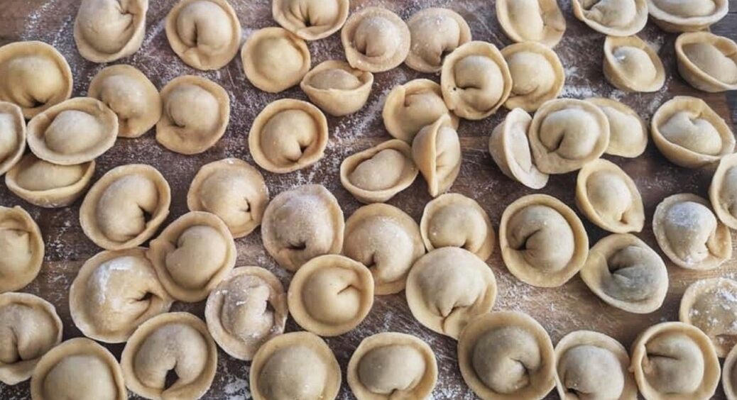 І чому я раніше так не робила? З цим інгредієнтом тісто на пельмені виходить м’яким, еластичним і не рветься 