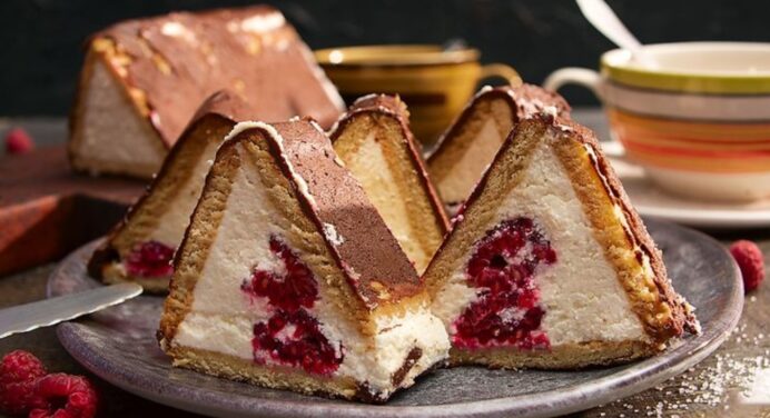 Набридли класичні десерти на святковому столі? Приготуйте сирний торт, для якого навіть духовка не потрібна 