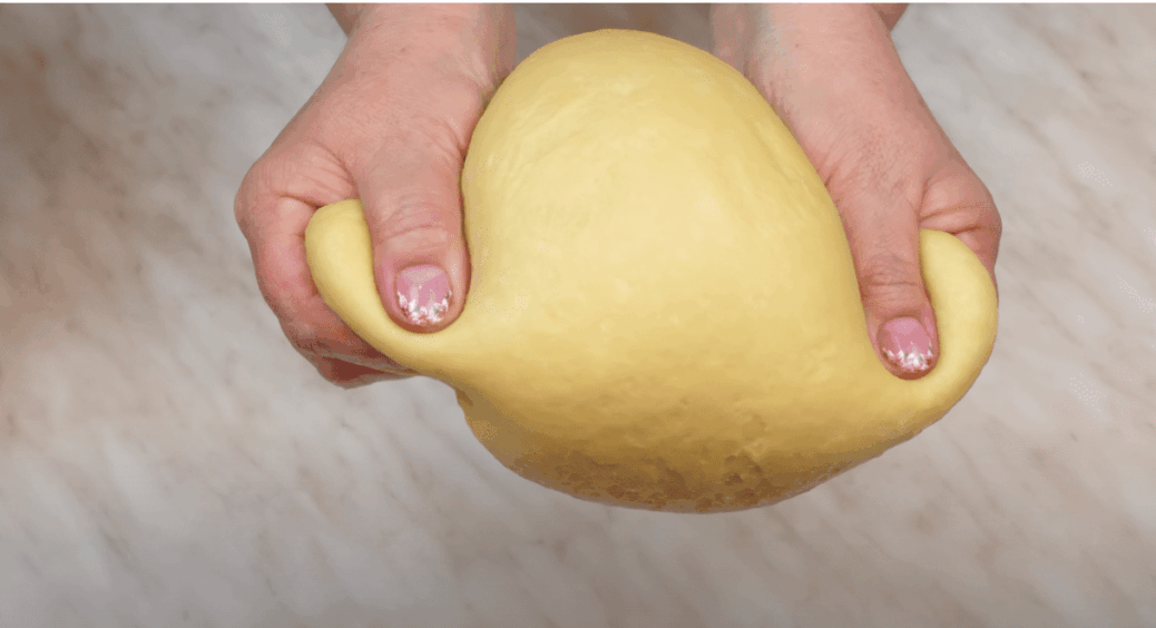 1 ніч у холоді – і смак інший: навіщо кухарі залишають тісто взимку на балконі 