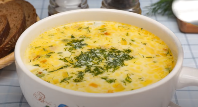 Сирний суп з лососем: рецепт найкориснішої страви для всієї родини — дуже ніжно і неймовірно красиво 