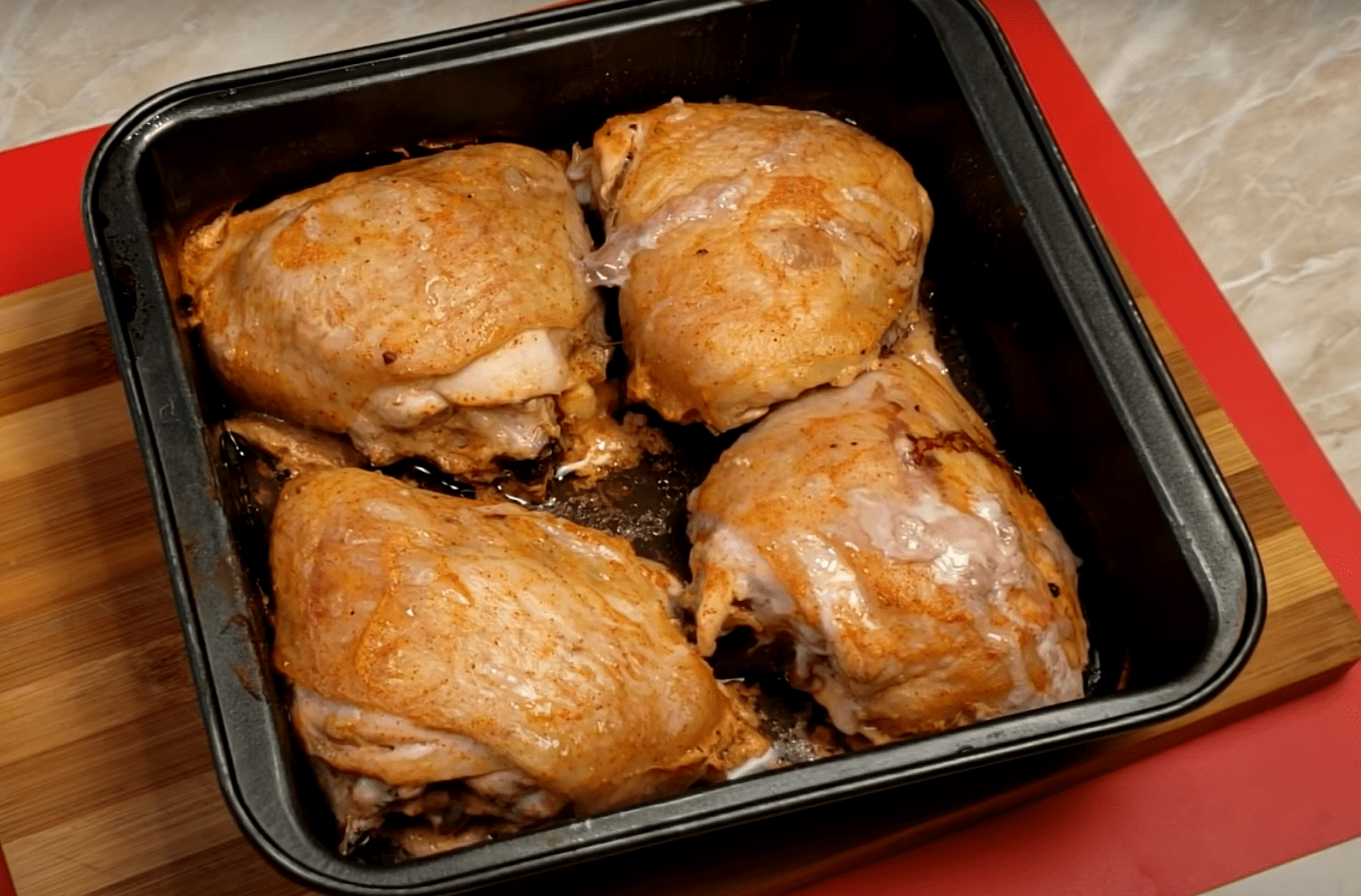 Рецепт приготування курячих стегенець, маринованих у кефірі