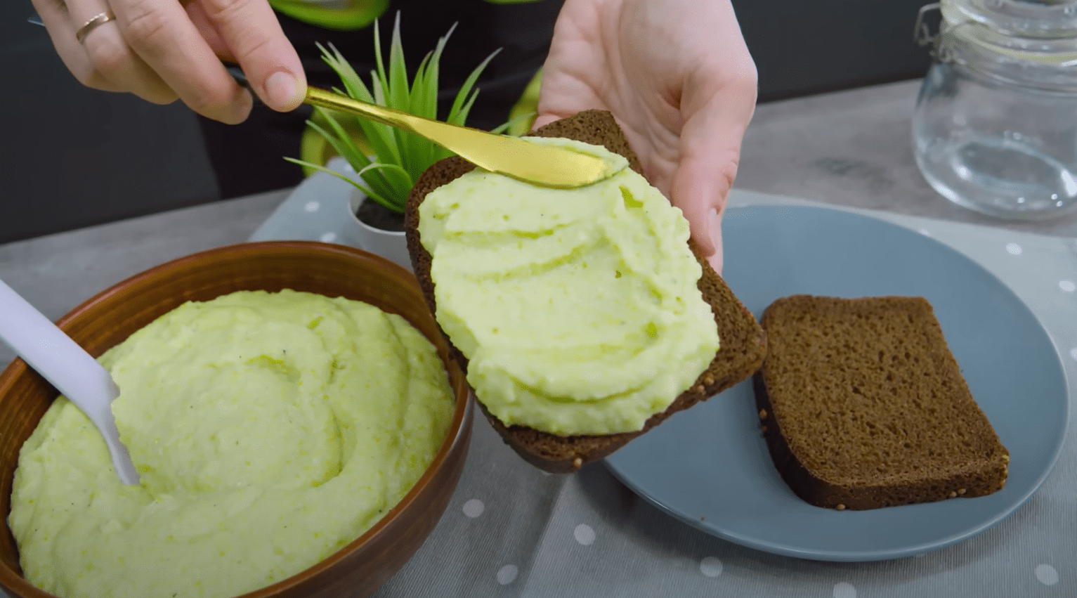 Рецепт приготування намазки на хліб з кабачків