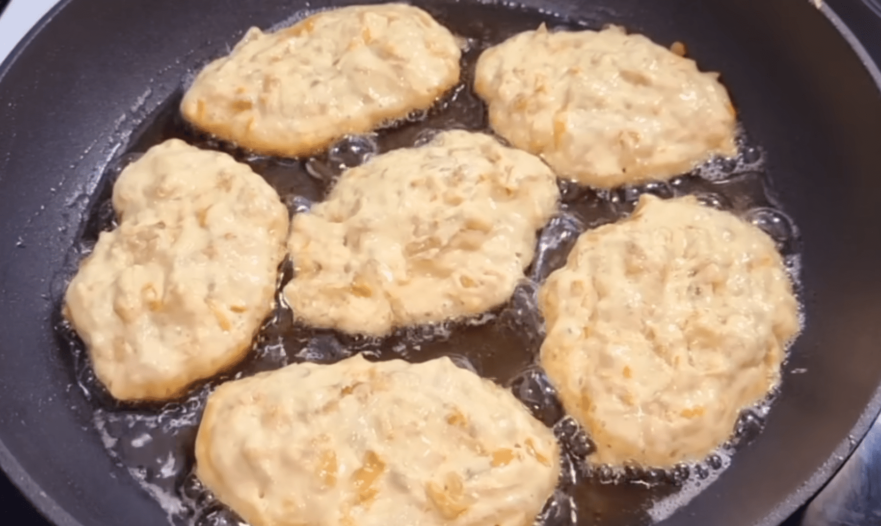 Рецепт приготування капустяних оладок на кефірі