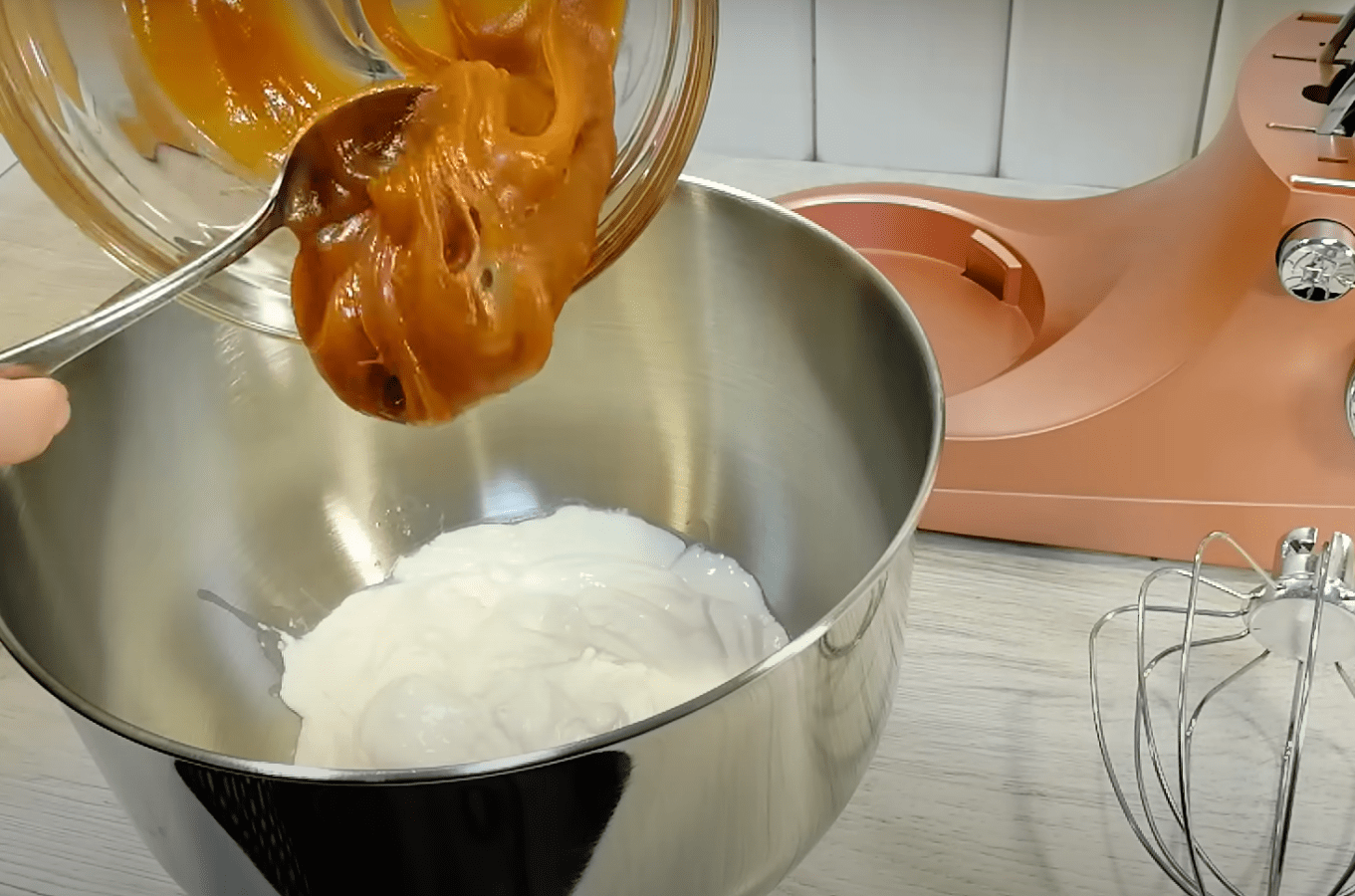 Рецепт приготування домашнього тортика без духовки