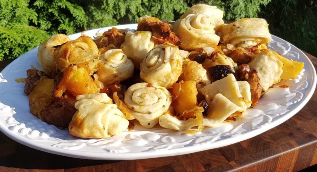 Шухнудлі з м’ясом та картоплею: ​​дуже цікава старовинна страва з Одеси, яка смакує краще за вареники 