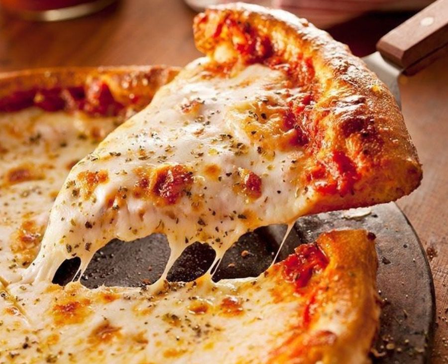 Найкращий рецепт бездріжджової піци: смакота без зайвої мороки