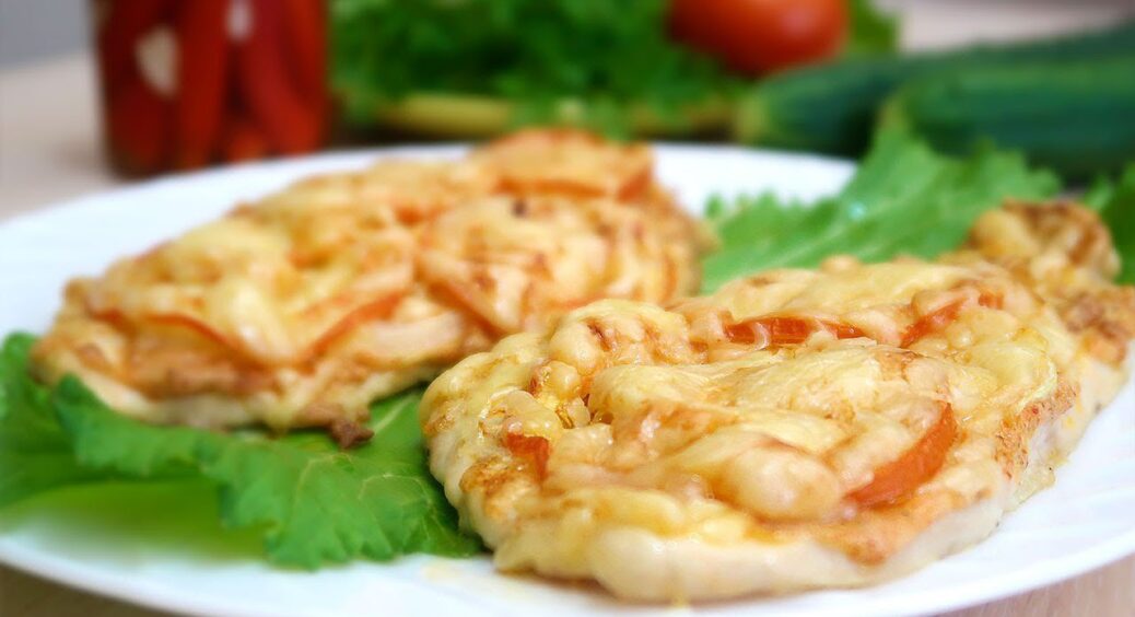 Вершково-часникова курка, яка прикрасить 1 вечір за півгодини: всі гості будуть в захваті 