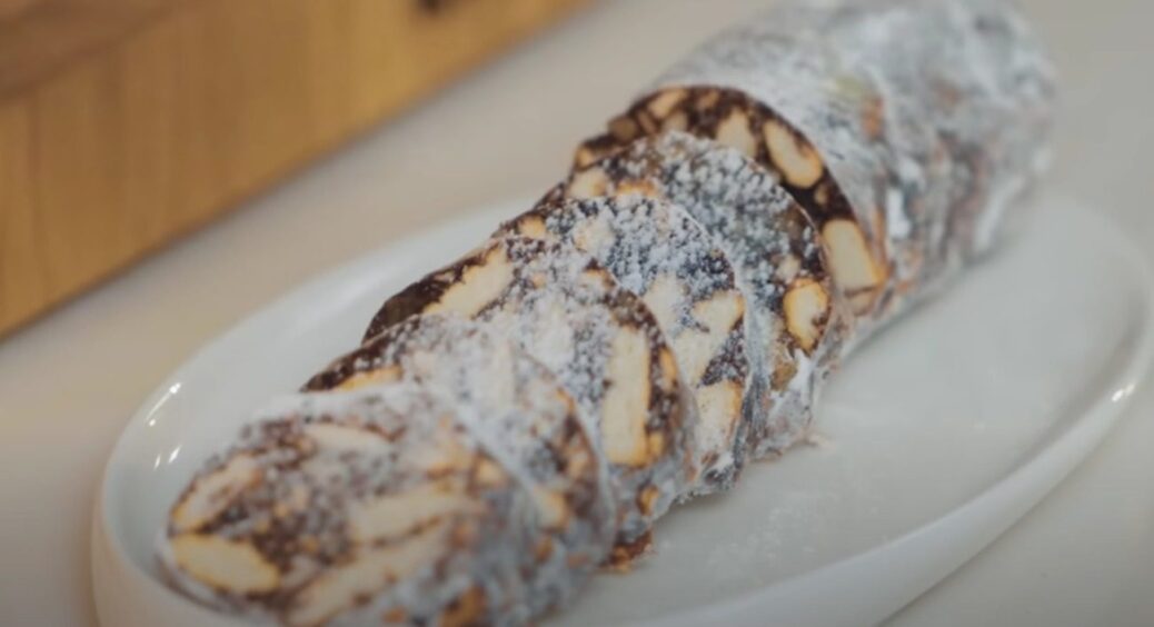 Шоколадна ковбаса: рецепт від шеф-кухаря. Жодних зайвих рухів, усе давно придумали за вас. Простий рецепт 