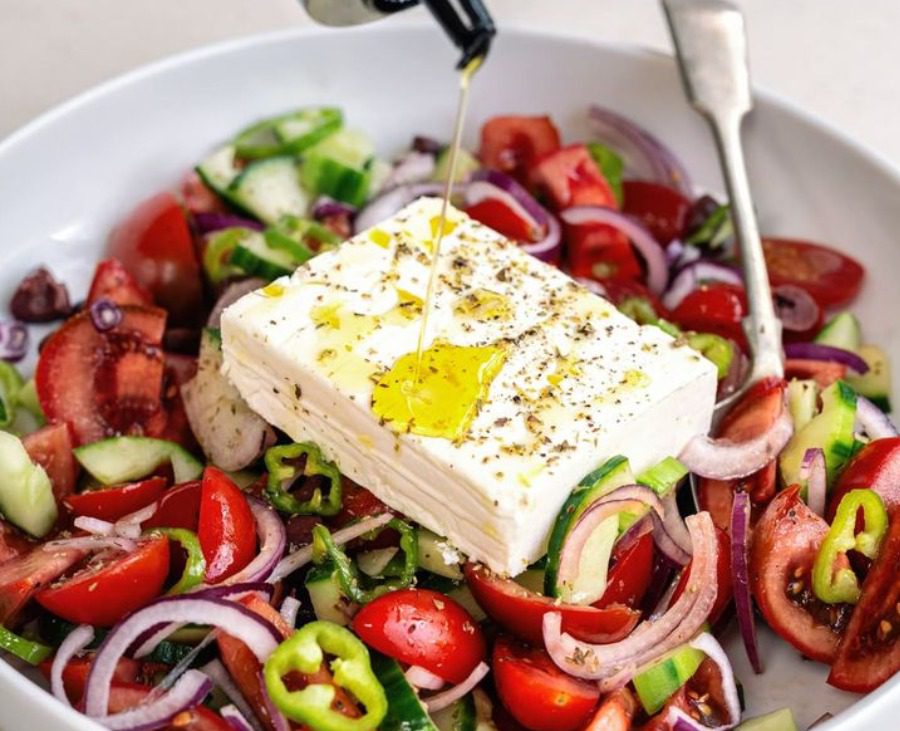 Класичний рецепт грецького салату: просто та неймовірно смачно