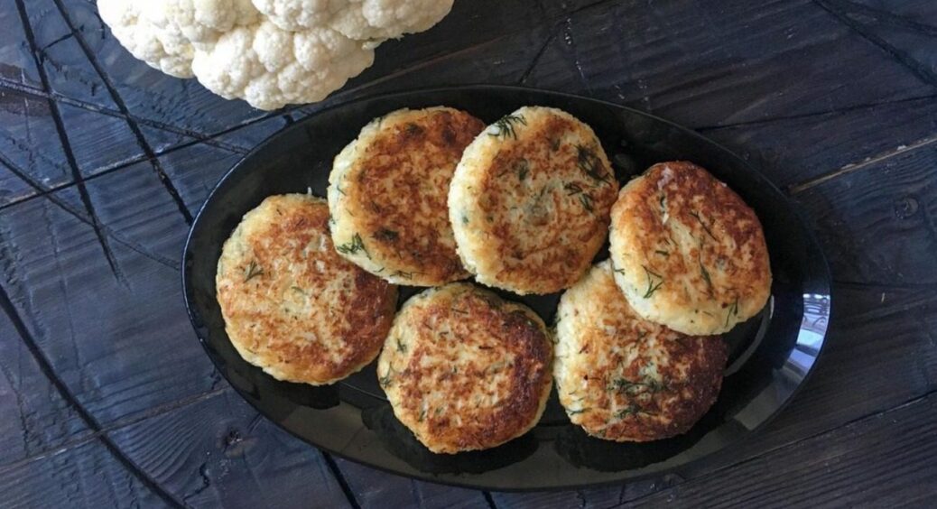 Бабусин рецепт смажених та соковитих котлет без м’яса: я і не очікувала, що вийде така смакота 