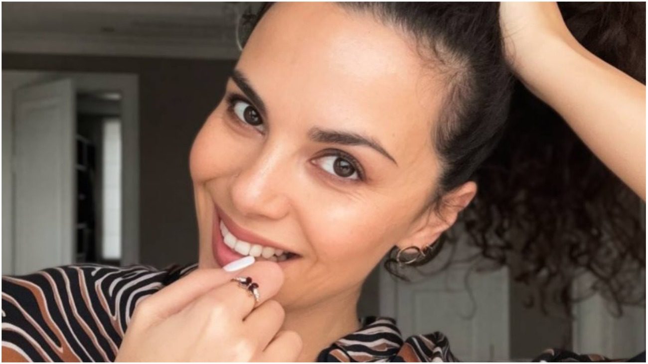 Настю Каменських сфотографували на ранковій прогулянці за кордоном 