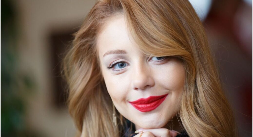 Кароль вирішила не приховувати правду і розповіла про свекруху: “До неї в будинок прийшла відома співачка” 