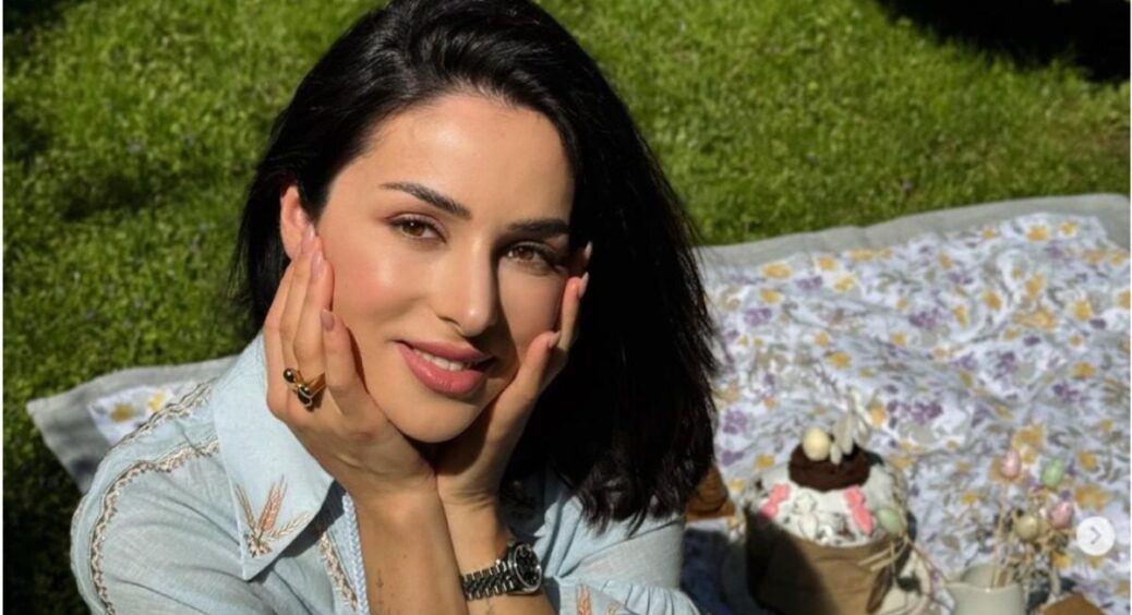 Вчора показала обручку, а сьогодні обирає весільну сукню: чому Злата Огнєвіч екстрено готується до весілля 