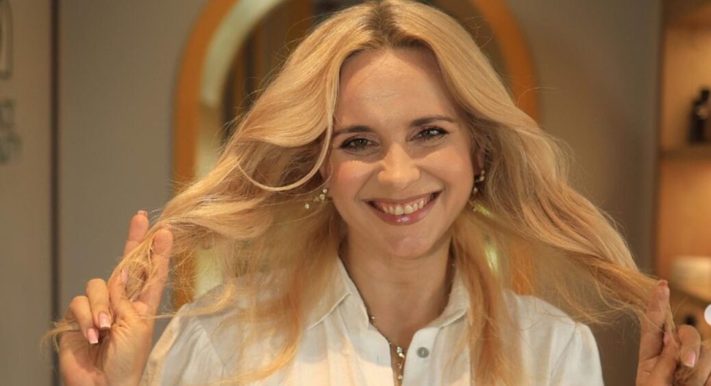 Лілія Ребрик здивувала новою зачіскою: такої довжини у неї ще не було – як виглядає багатодітна мама зараз 