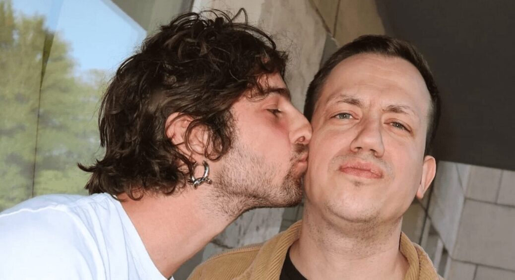 “Ввечері зацілую”: Володимир Дантес зізнався в любові до Олексія Дурнєва — як тепер бути Даші Кацуріній? 