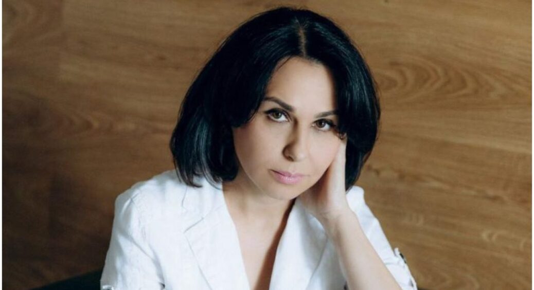 Петрусенко, Раєвська – це все Мосейчук: під якими прізвищами жила зірка 1+1 до шлюбу і в другому шлюбі 