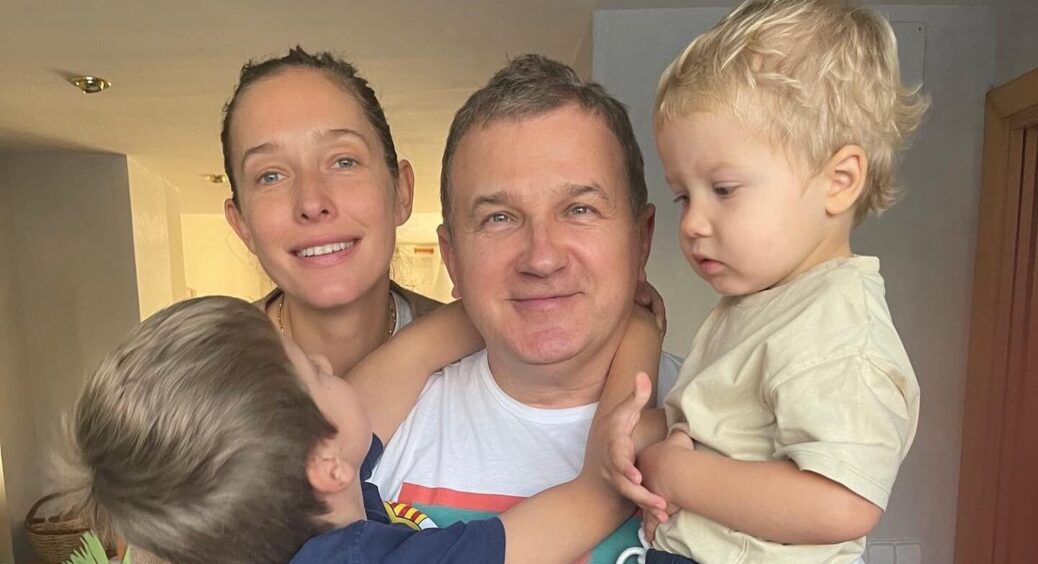 Вдома дві діви: Горбунов зізнався, як насправді йому живеться з Осадчою – “Починається” 