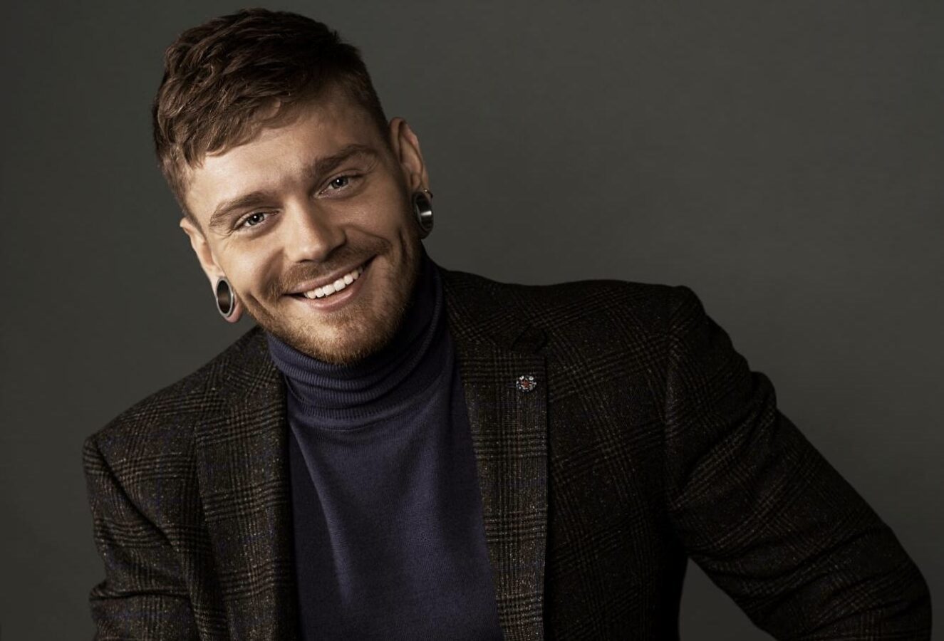 Олександр Кривошапко розповів, куди виїхав з України