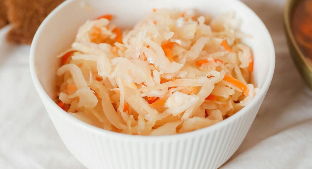 Мама навчила мене перевіряти капусту перед квашенням: 1 ознака показує, вийде чи ні 