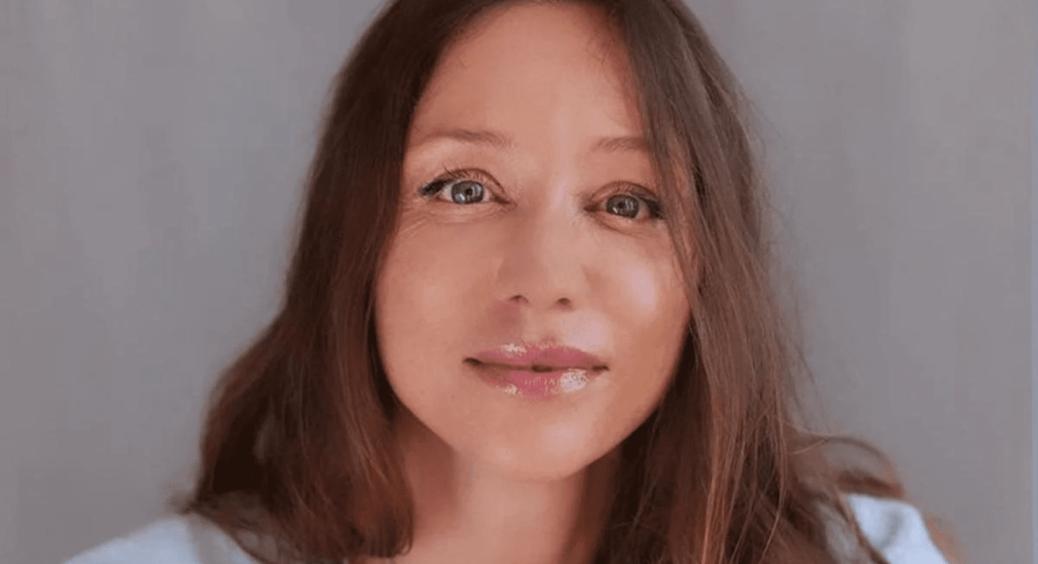 “Я вибрала Україну”: куди зникла 50-річна акторка з серіалу “Тетянин день” Даша Волга 