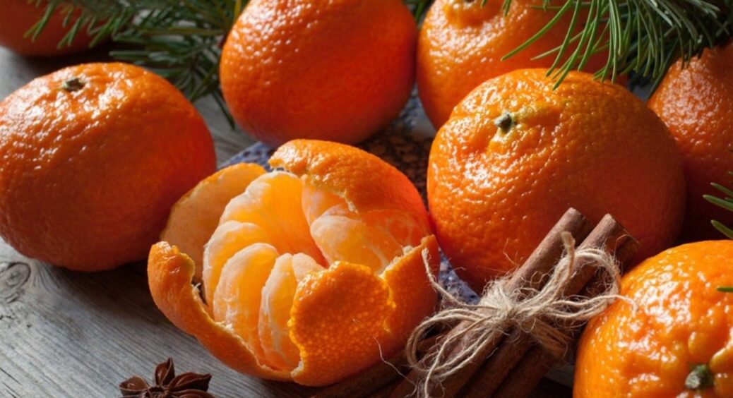 Як зробити кислі мандарини солоденькими: 45-градусний лайфхак, який працює на 100% 