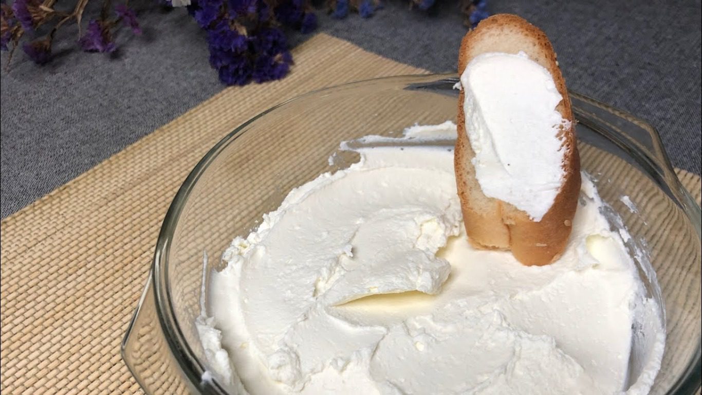 Рецепт домашнього сиру Філадельфія