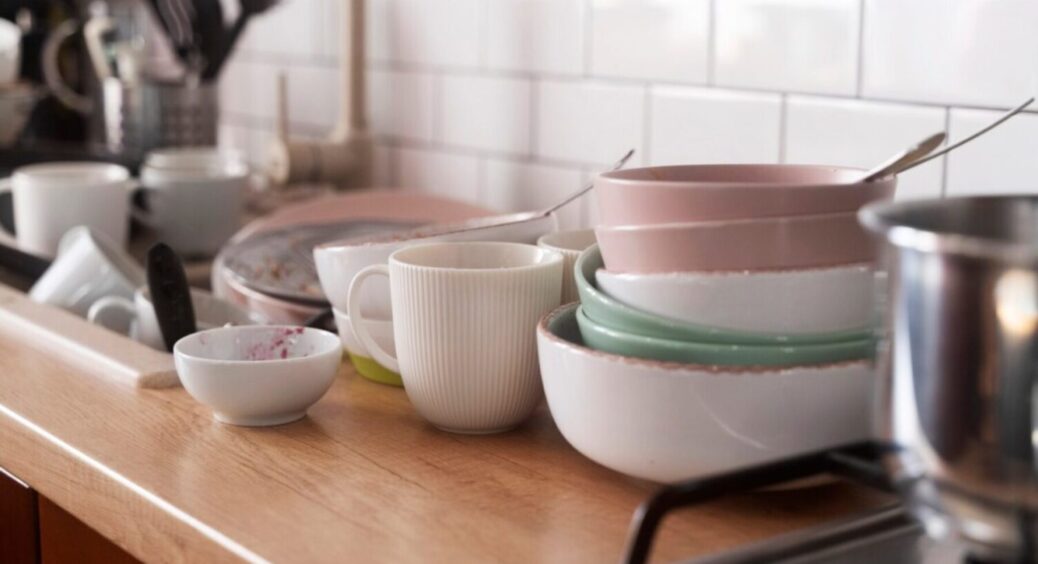 Ці 5 речей у домі “здешевлюють” будь-яку господиню: гості звертають на це увагу одразу 