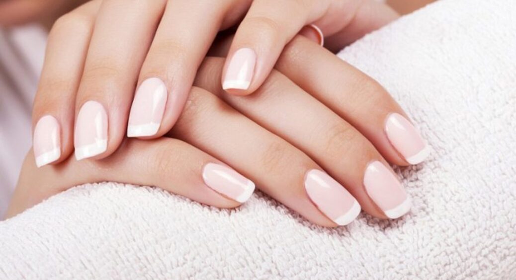 Як зміцнити ламкі та слабкі нігті: 5 дієвих порад та ідеї манікюру на короткі нігті 